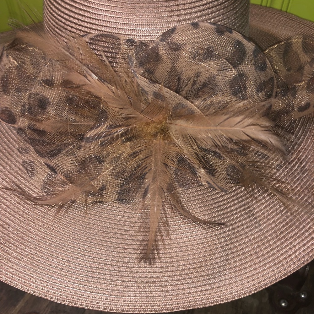 Derby Hat 🐎 - Picture 2 of 5